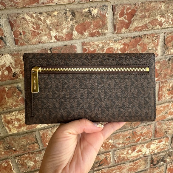 Michael Kors wallet - Picture 3 of 5